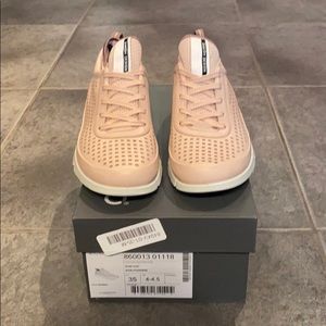 Ecco intrinsic rose dust sneakers